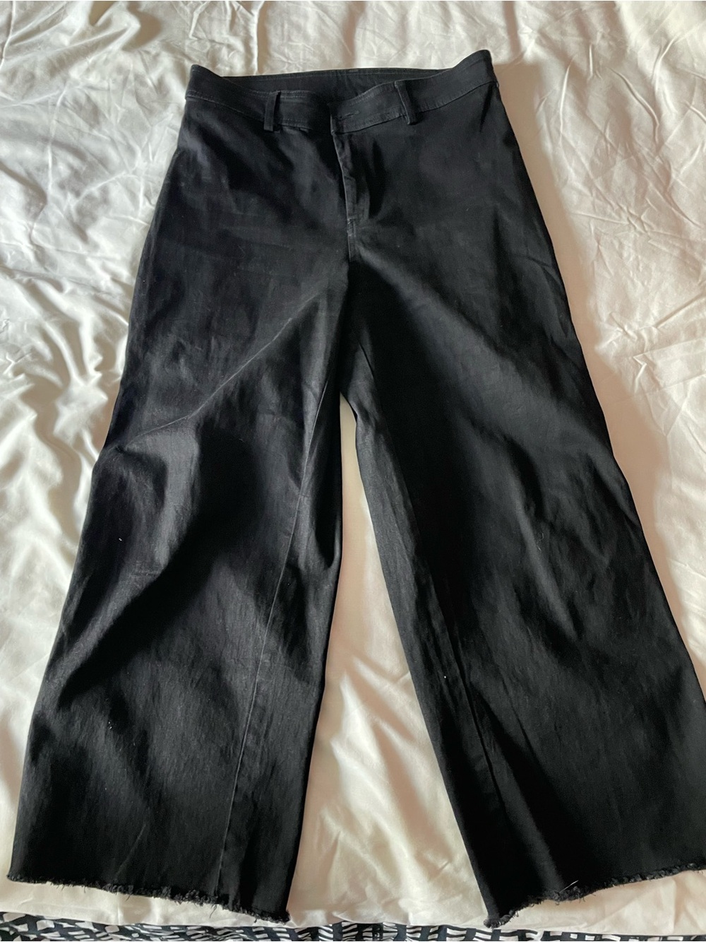 H&M Black Wide-Leg Cropped Chinos